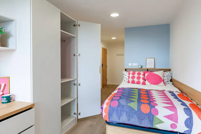 Silver En Suite room image 1
