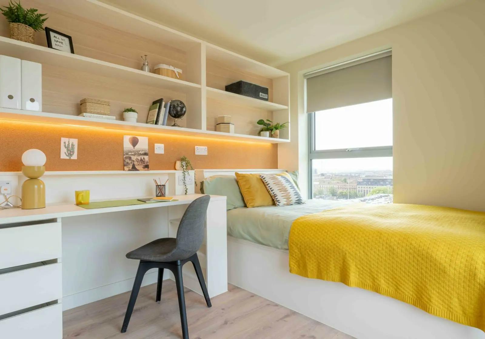 iq-cullen-house-glasgow-Silver En Suite