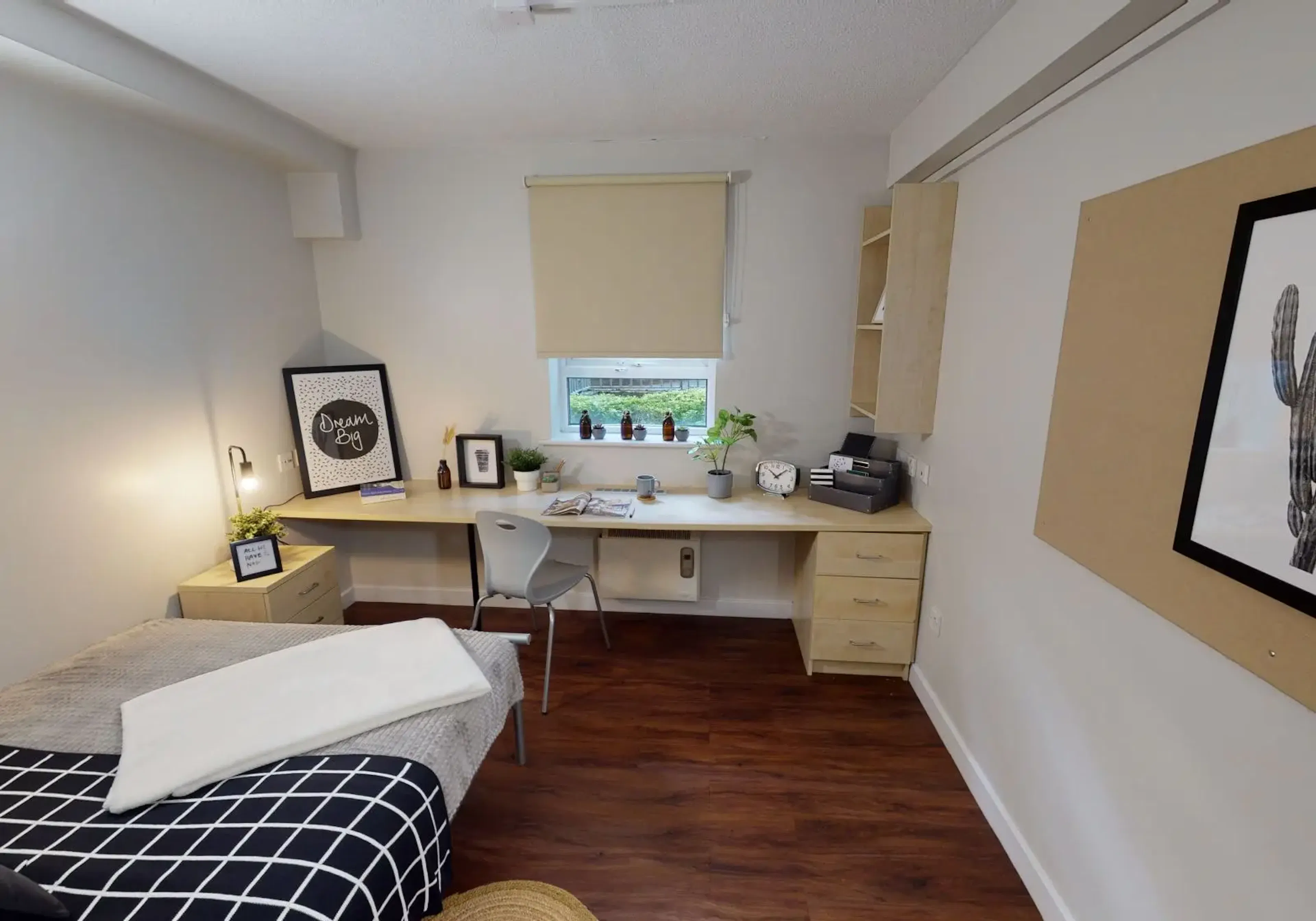 Silver En Suite ROOM 1