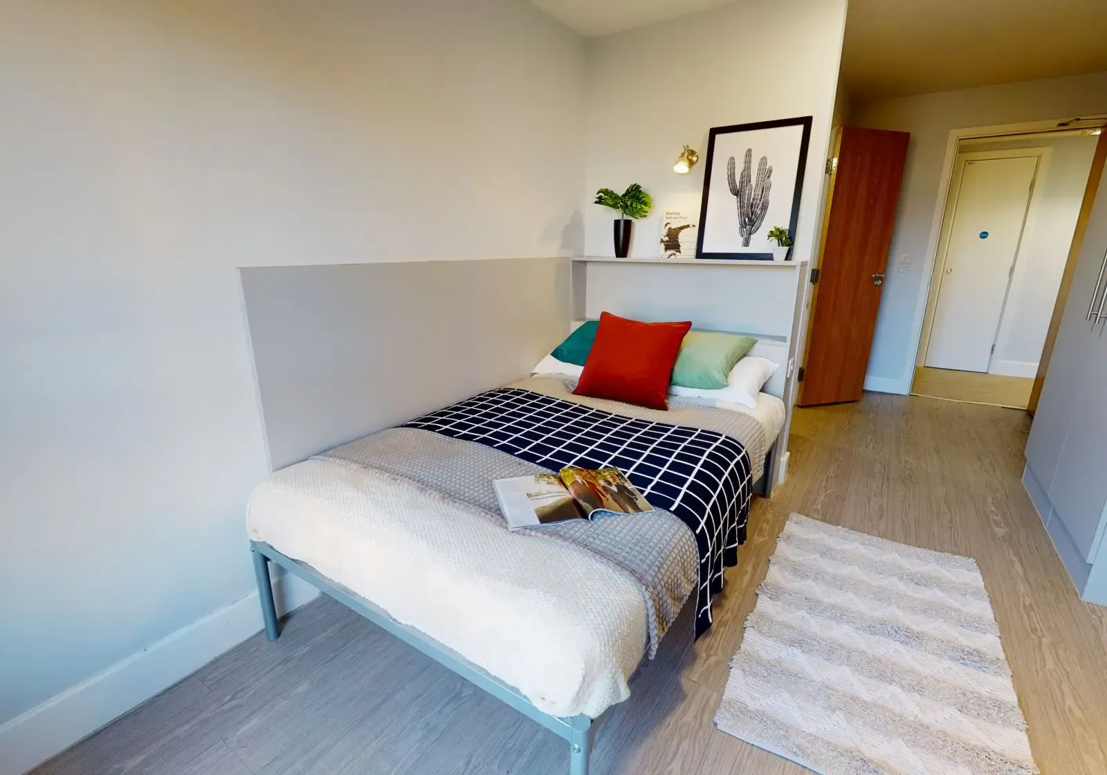 fountainbridge-edinburgh-Silver En Suite