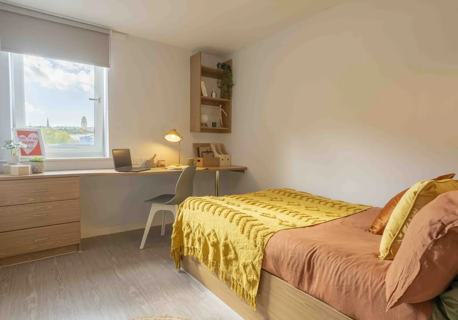 iq-leeds-leeds-Silver En Suite