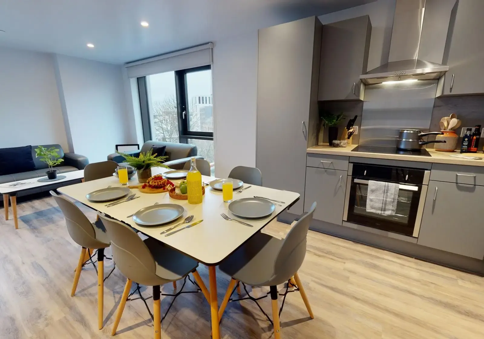 Silver En Suite
