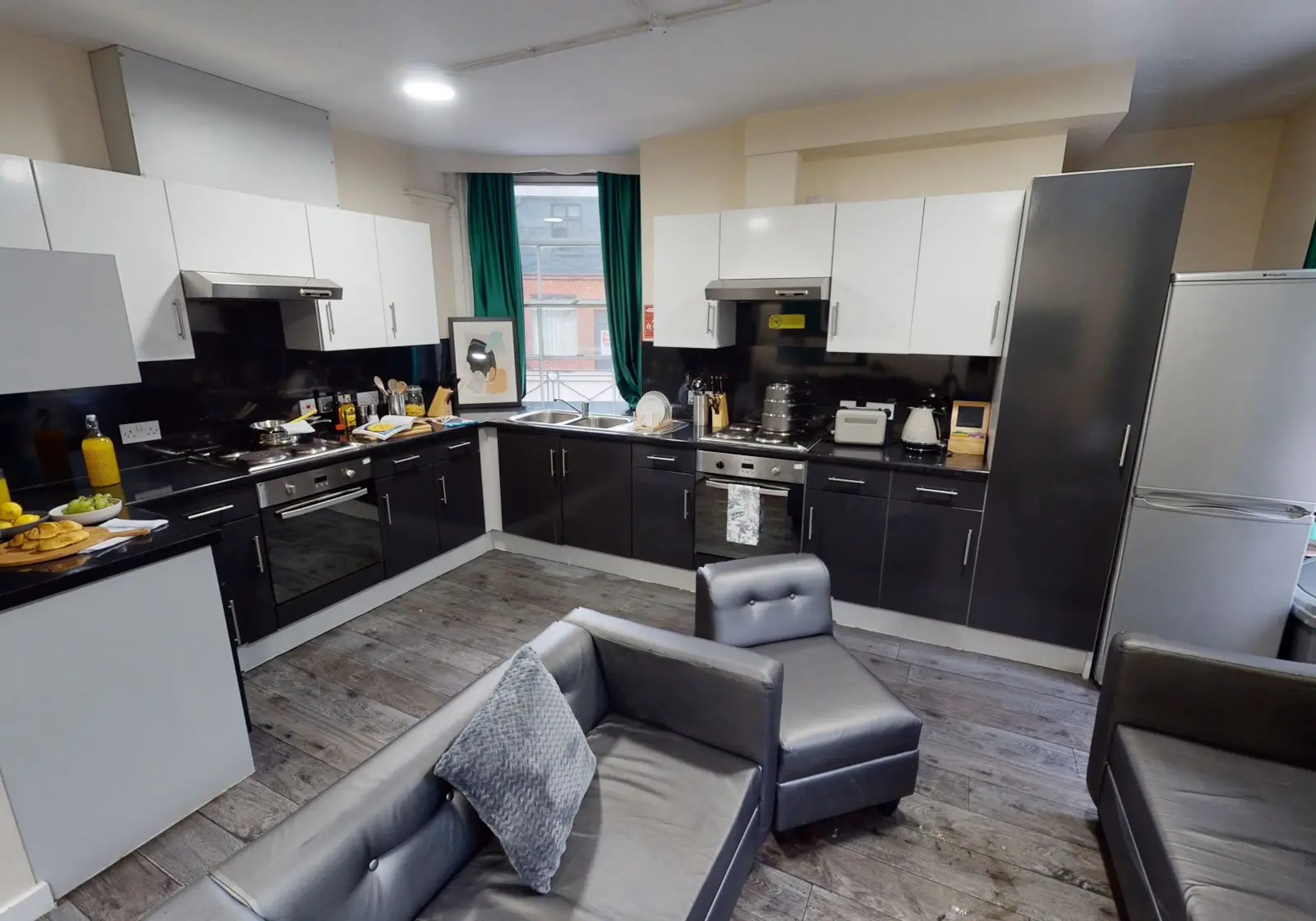 Silver En Suite KITCHEN 4