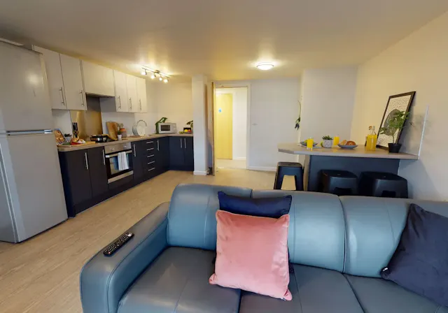 Silver En Suite room image 2