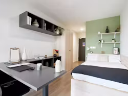 dun-holm-house-durham-Silver En Suite