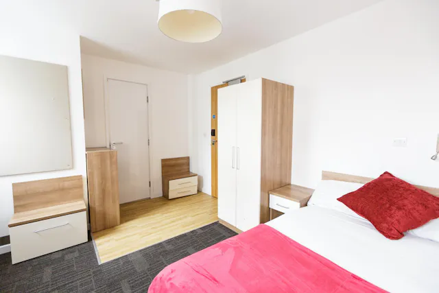 Silver En-Suite room image 1