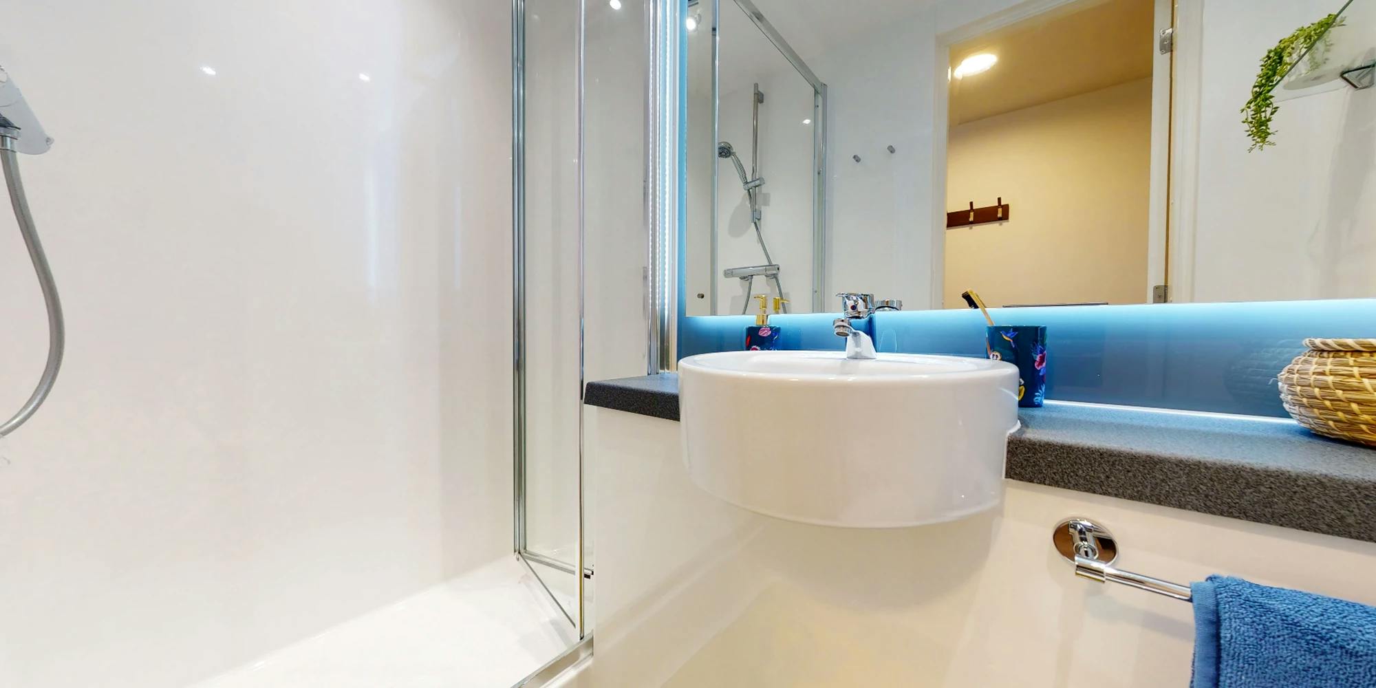 Silver Ensuite Penthouse