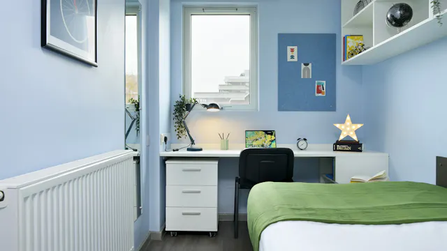 Silver Ensuite room image 1