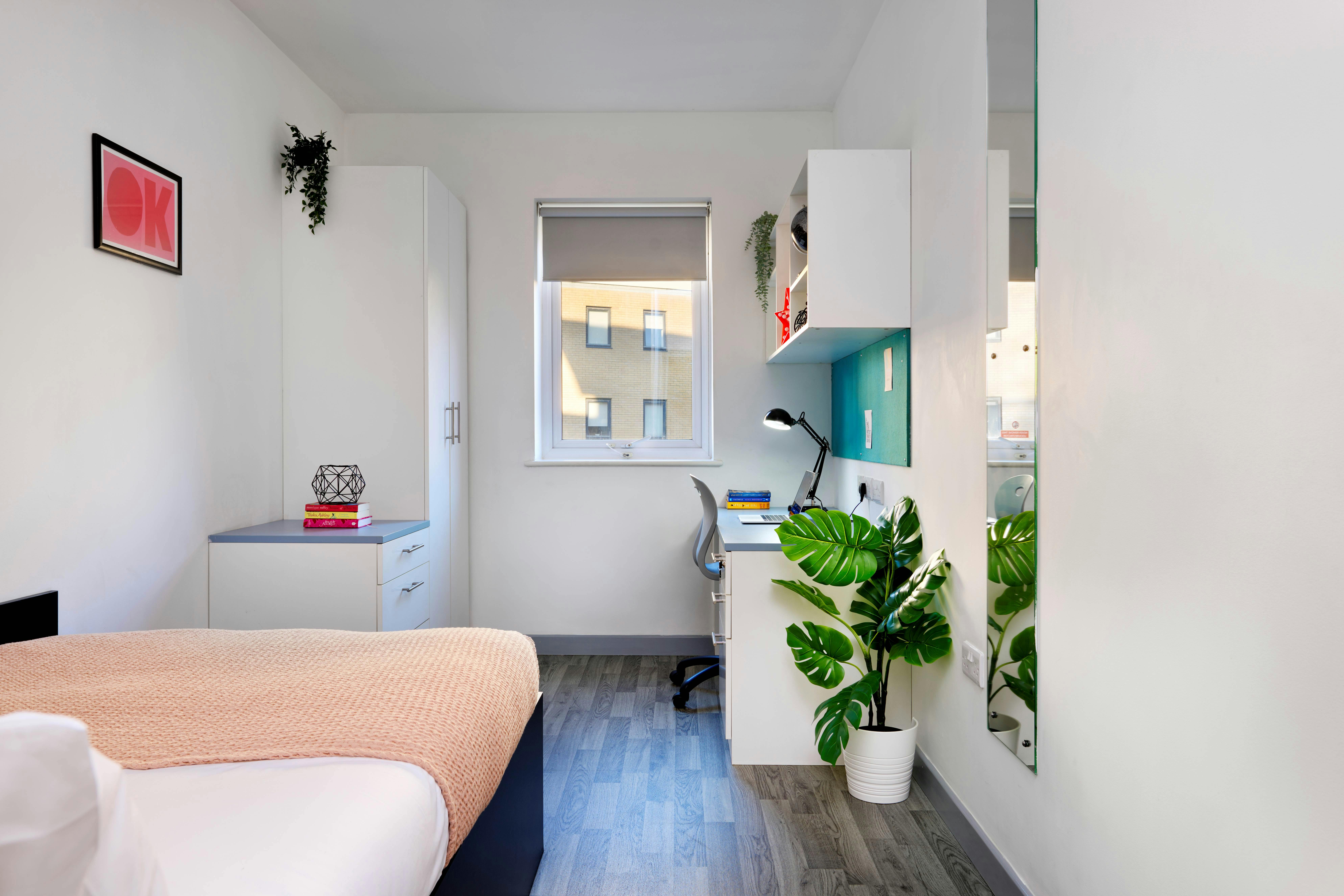 maltings-colchester-Silver Ensuite