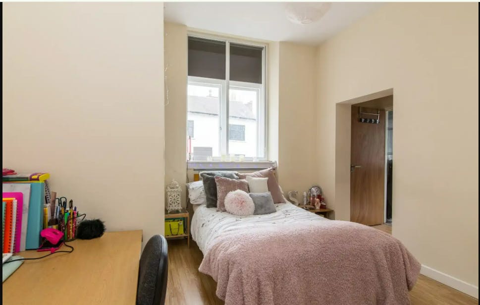 Silver Non Ensuite
