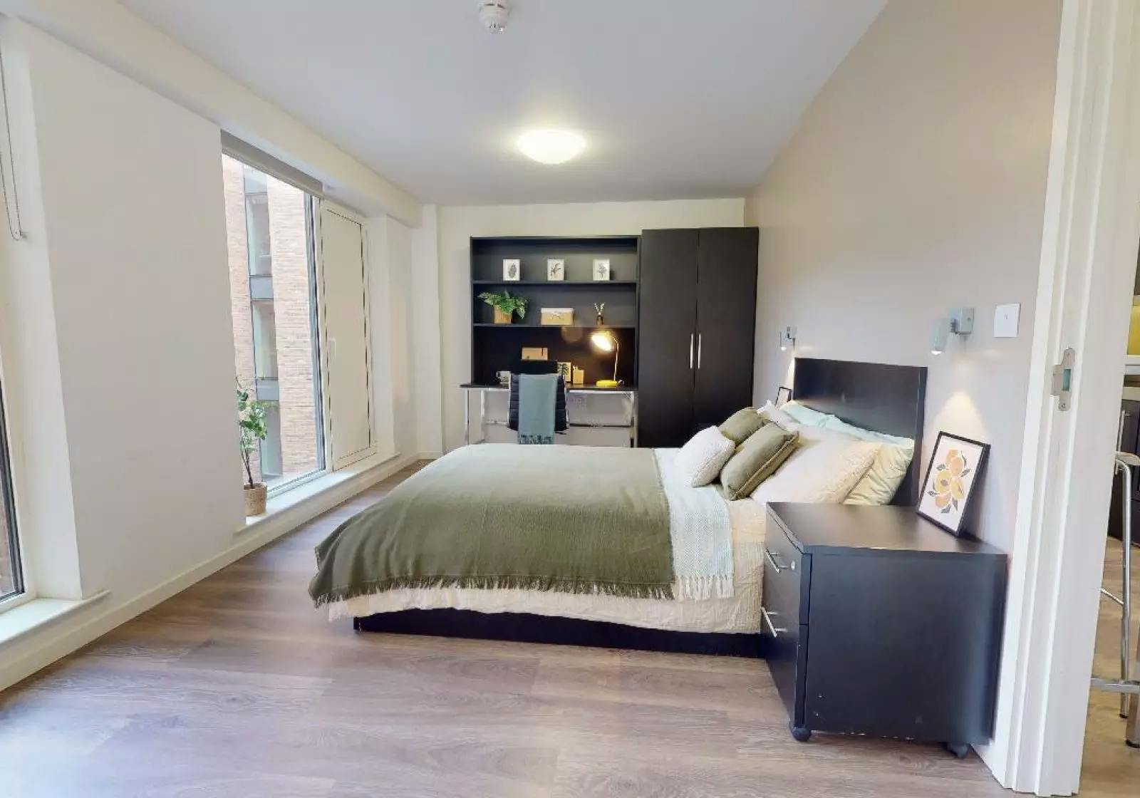 Silver One Bed Apartment