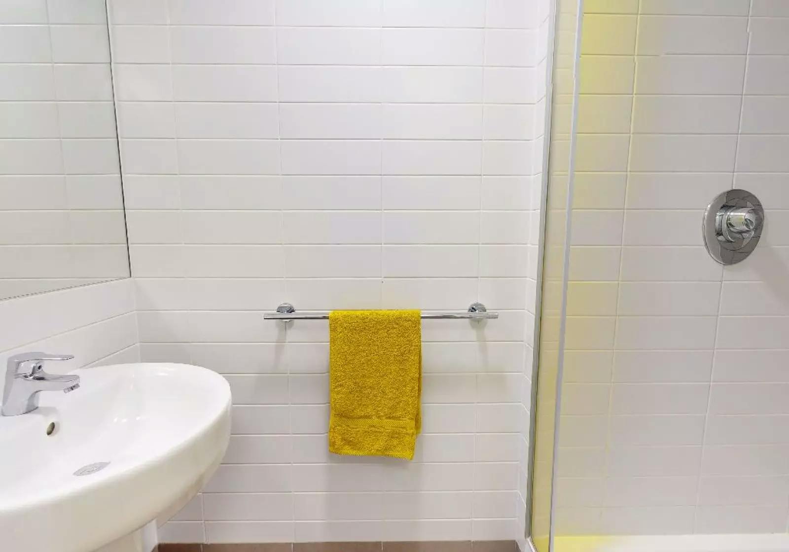 Silver One Bed Apartment Plus