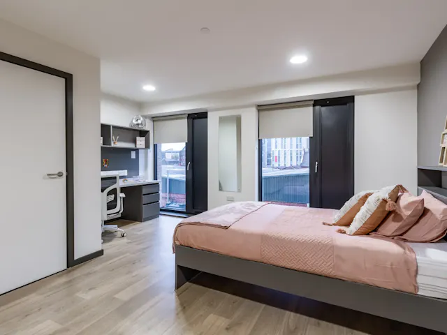 Silver Plus En Suite room image 1