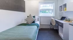 green-wood-court-southampton-Silver Room