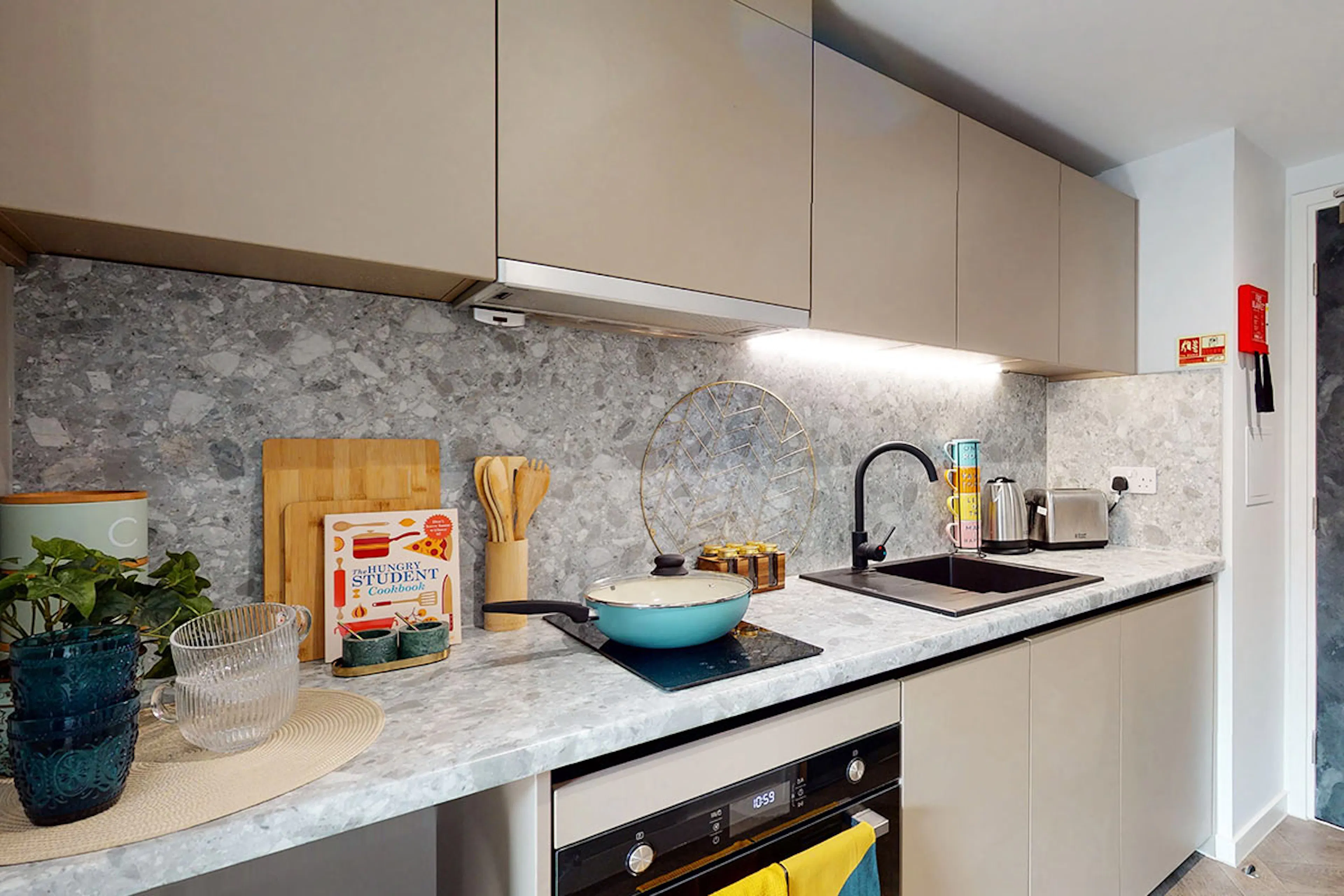 Silver Studio Lower Level KITCHEN 4