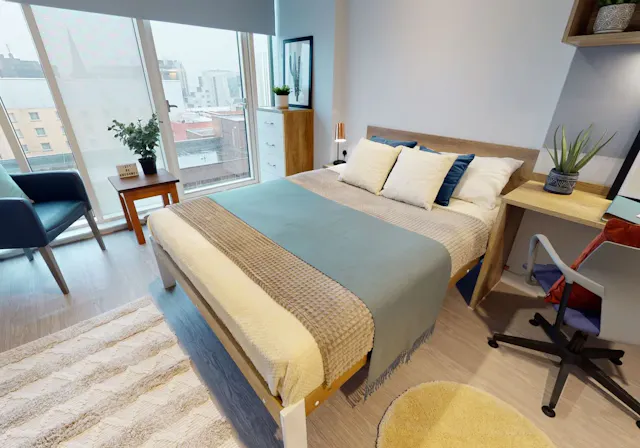Silver Studio Plus room image 2