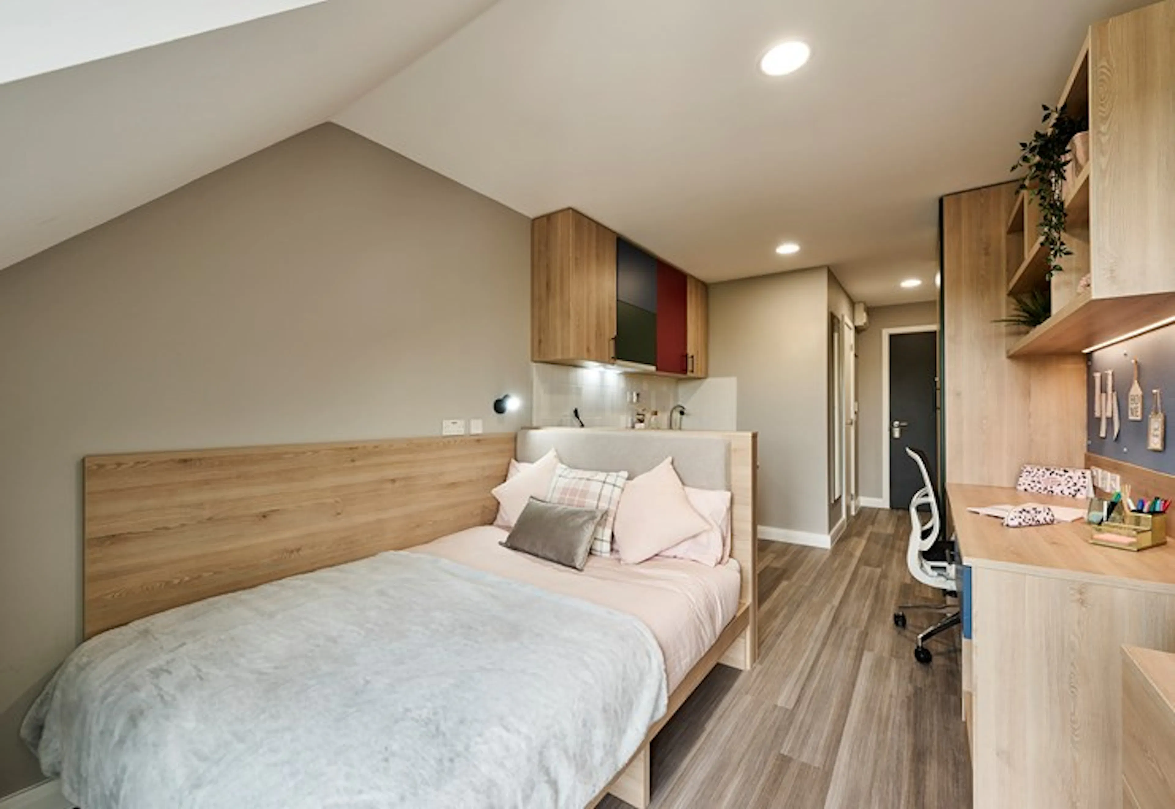 Silver Studio Plus ROOM 3