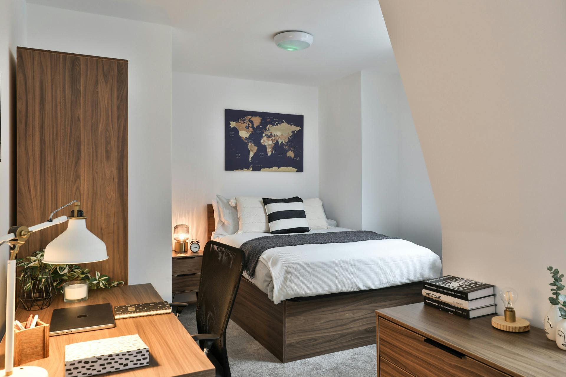 francis-gardner-studios-london-Silver Studio Plus