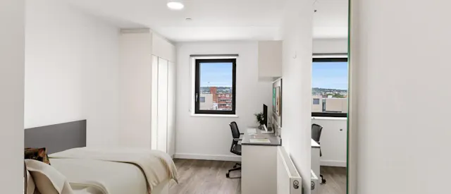 Silver Studio Private (Mid Level) room image 2
