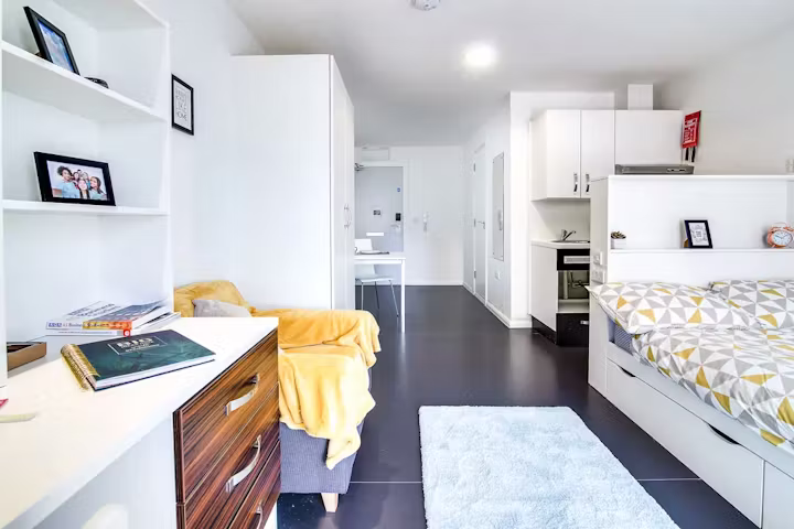 lucas-studios-birmingham-Silver Studio-1