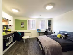 ty-ni-bangor-Silver Studio