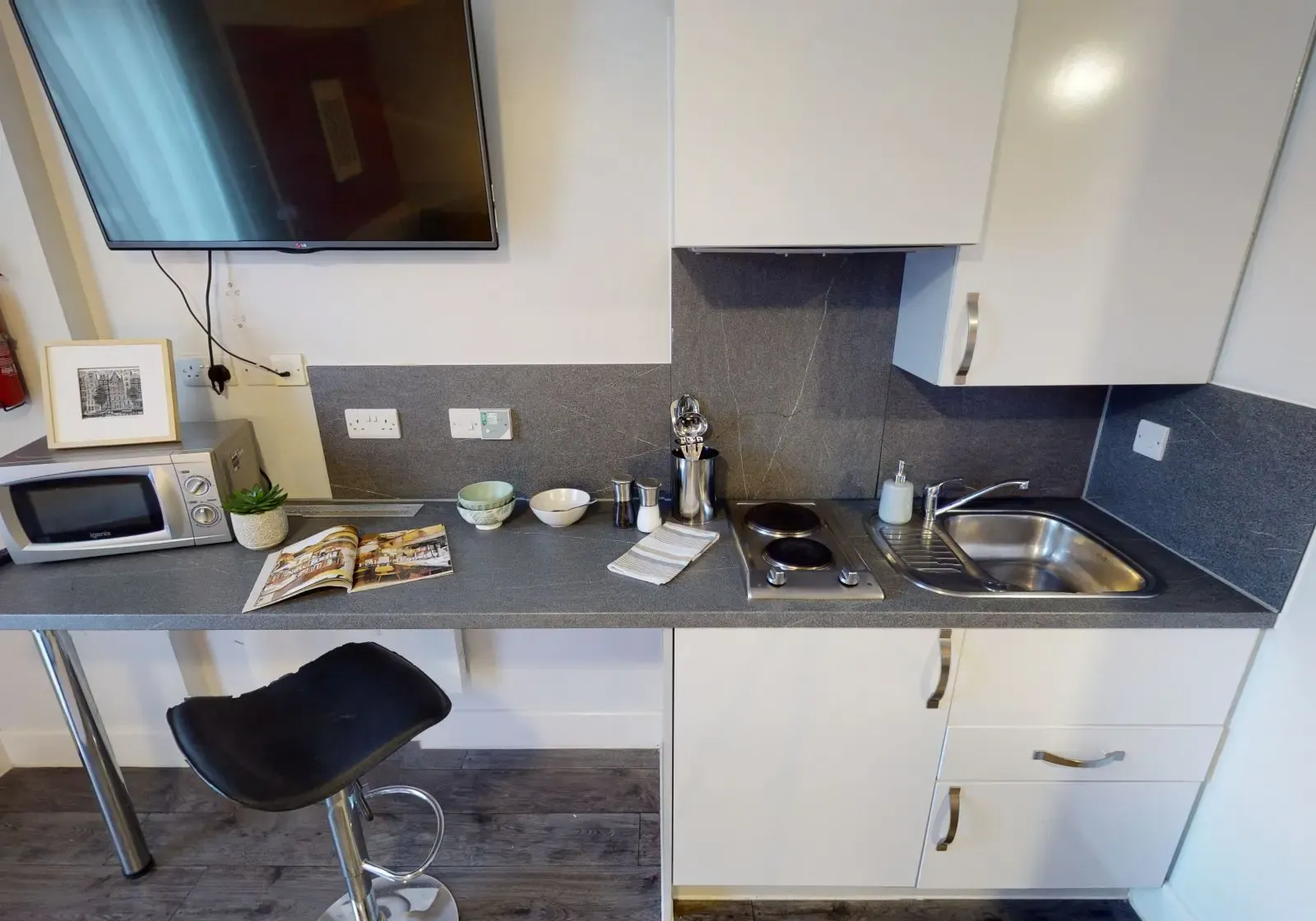 Silver Studio KITCHEN 1