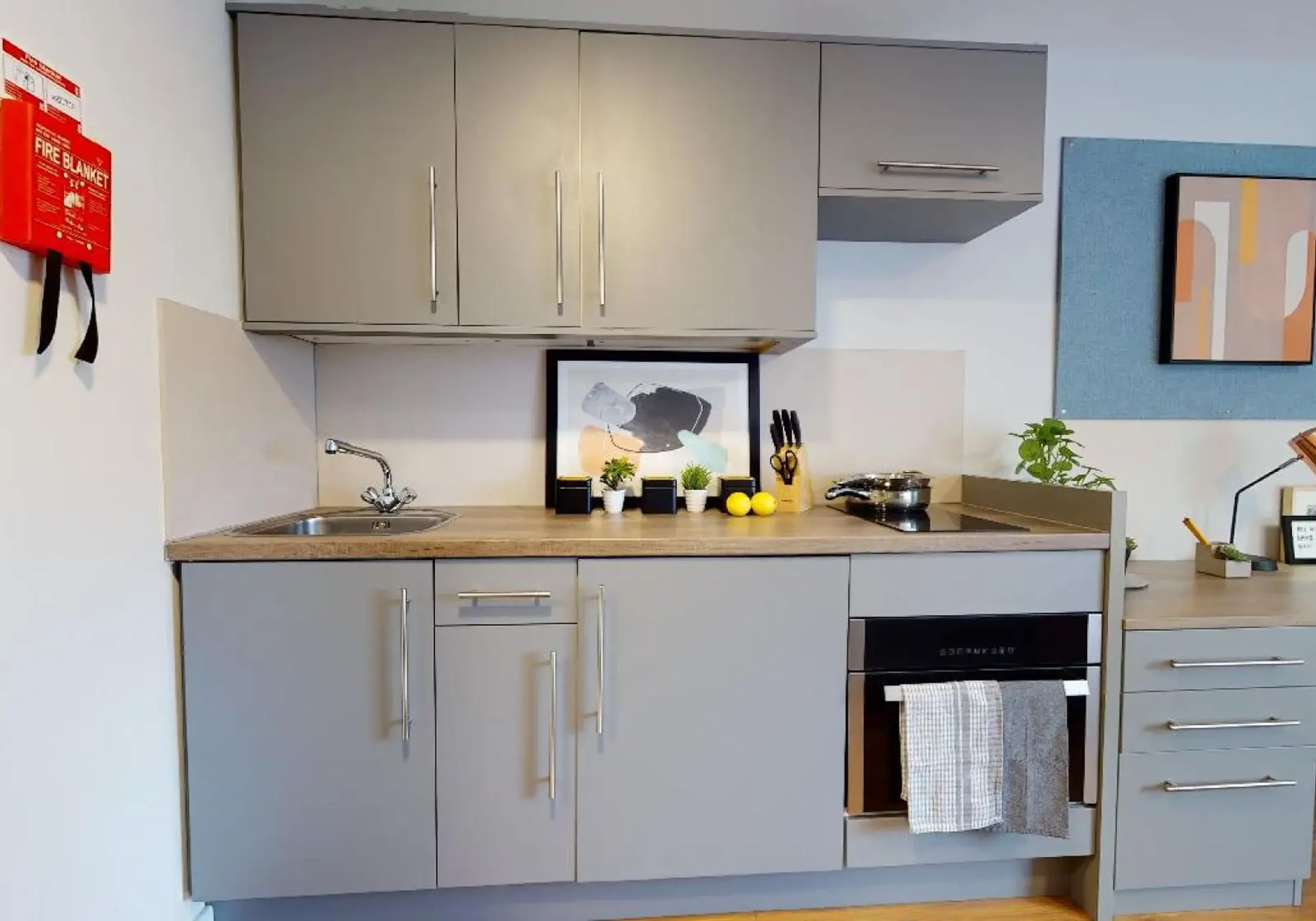 Silver Studio KITCHEN 2