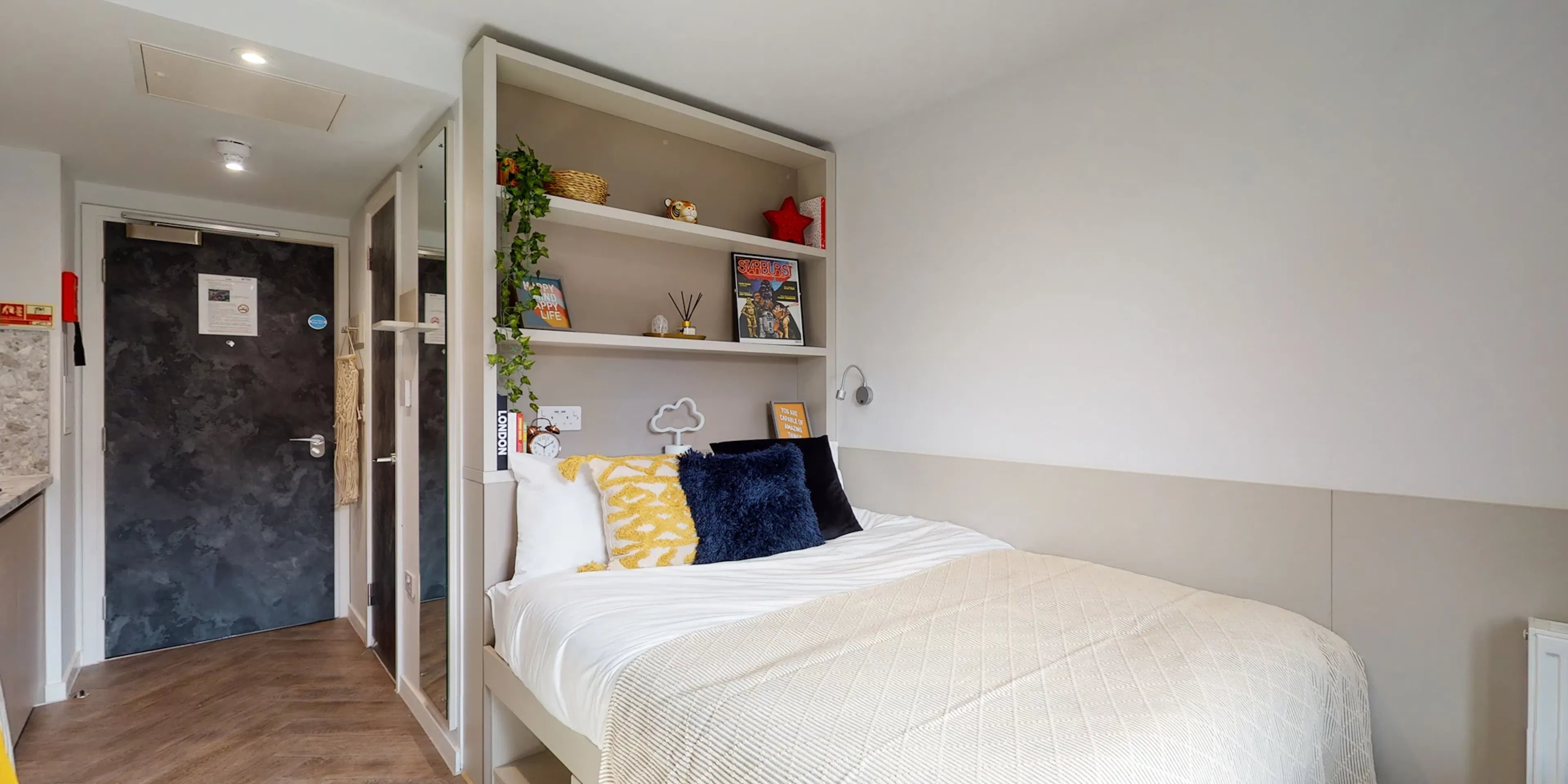 ROOM ROOM 4