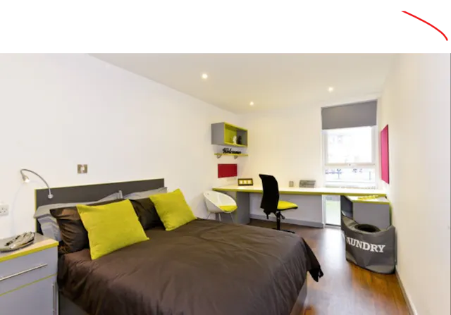 Silver En-Suite room image 1