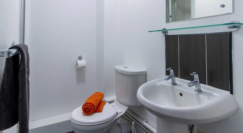 Silver Plus Single Ensuite