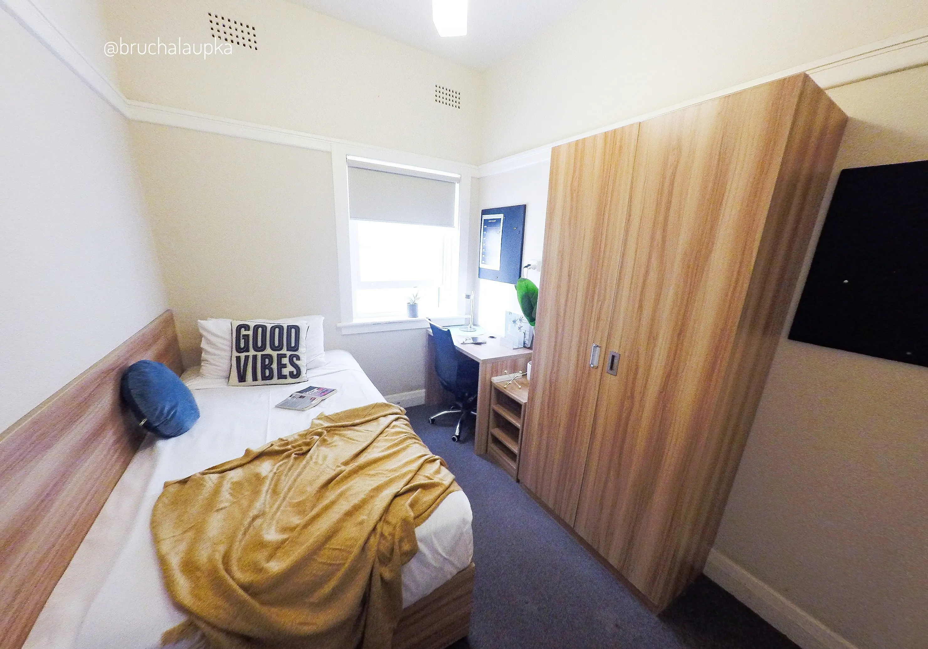 ROOM ROOM 3