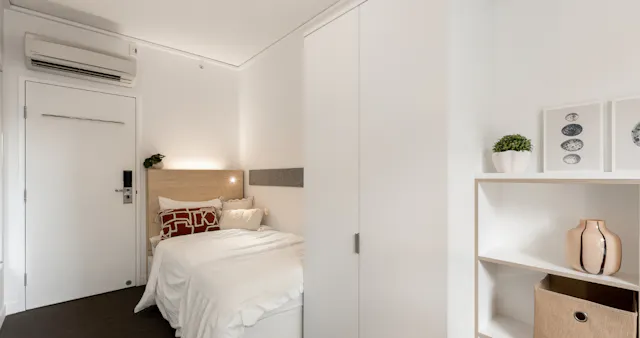 Single Bedroom- Share Bathroom room image 1