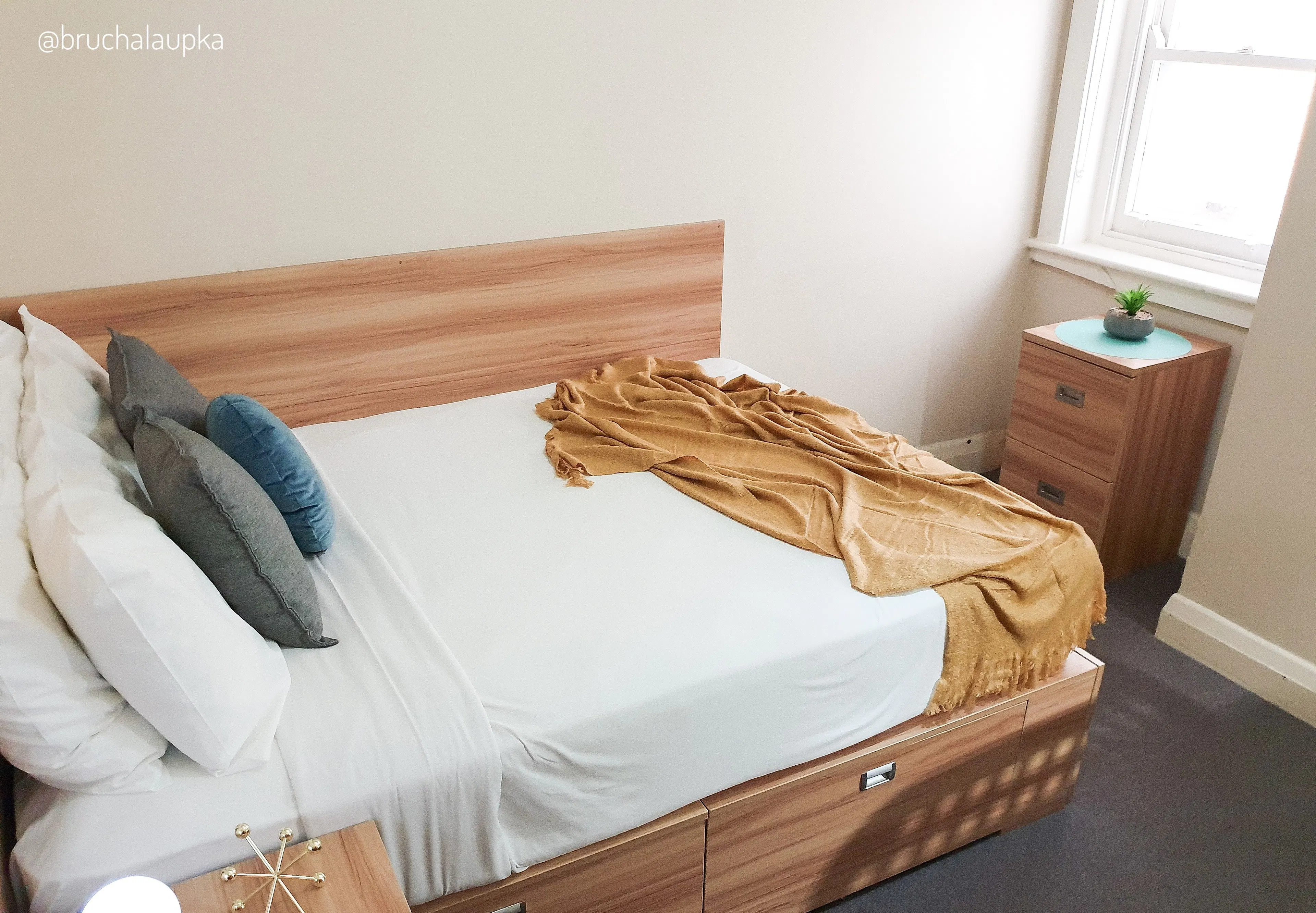 ROOM ROOM 4