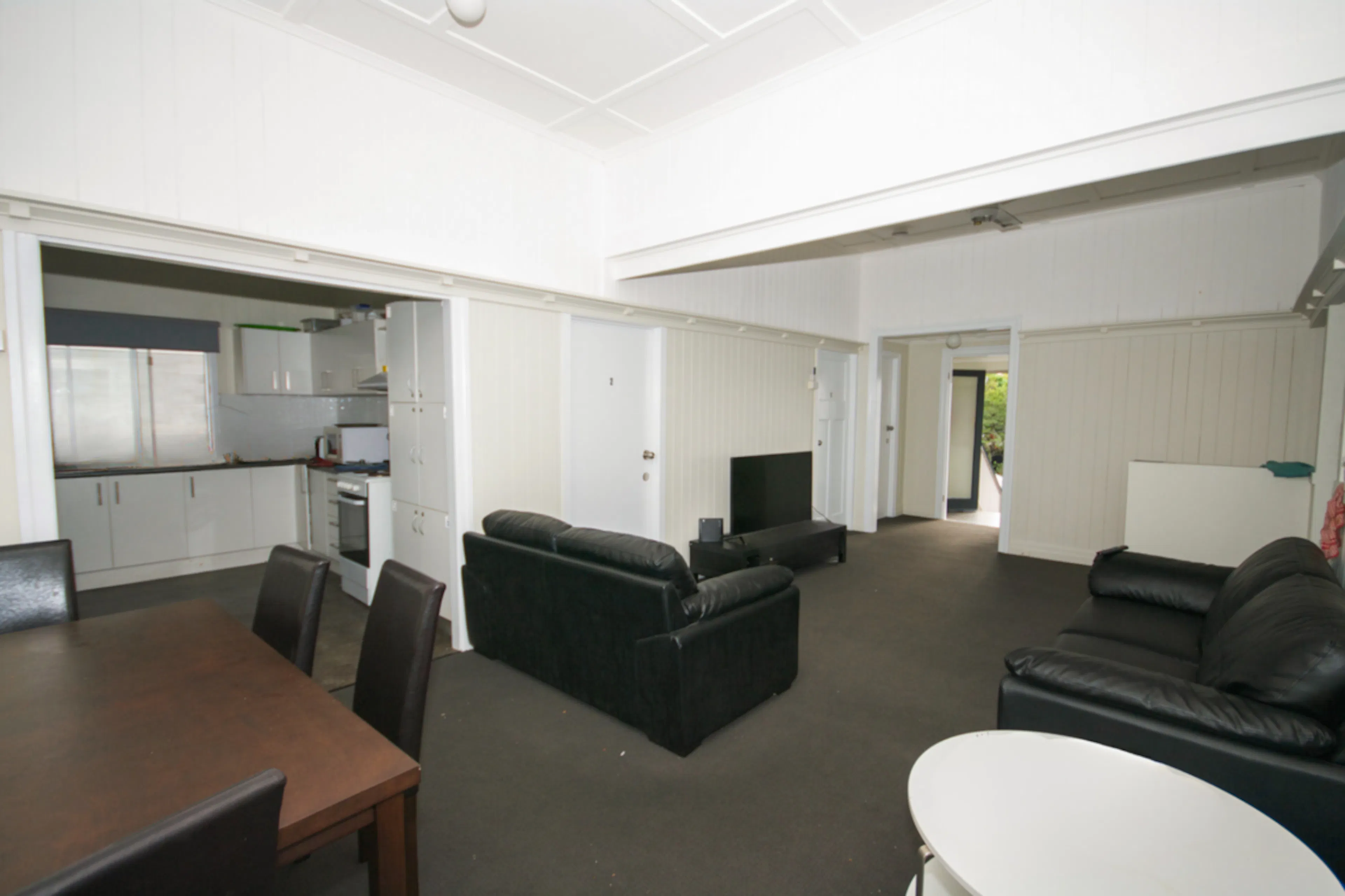 Single Room KITCHEN 1