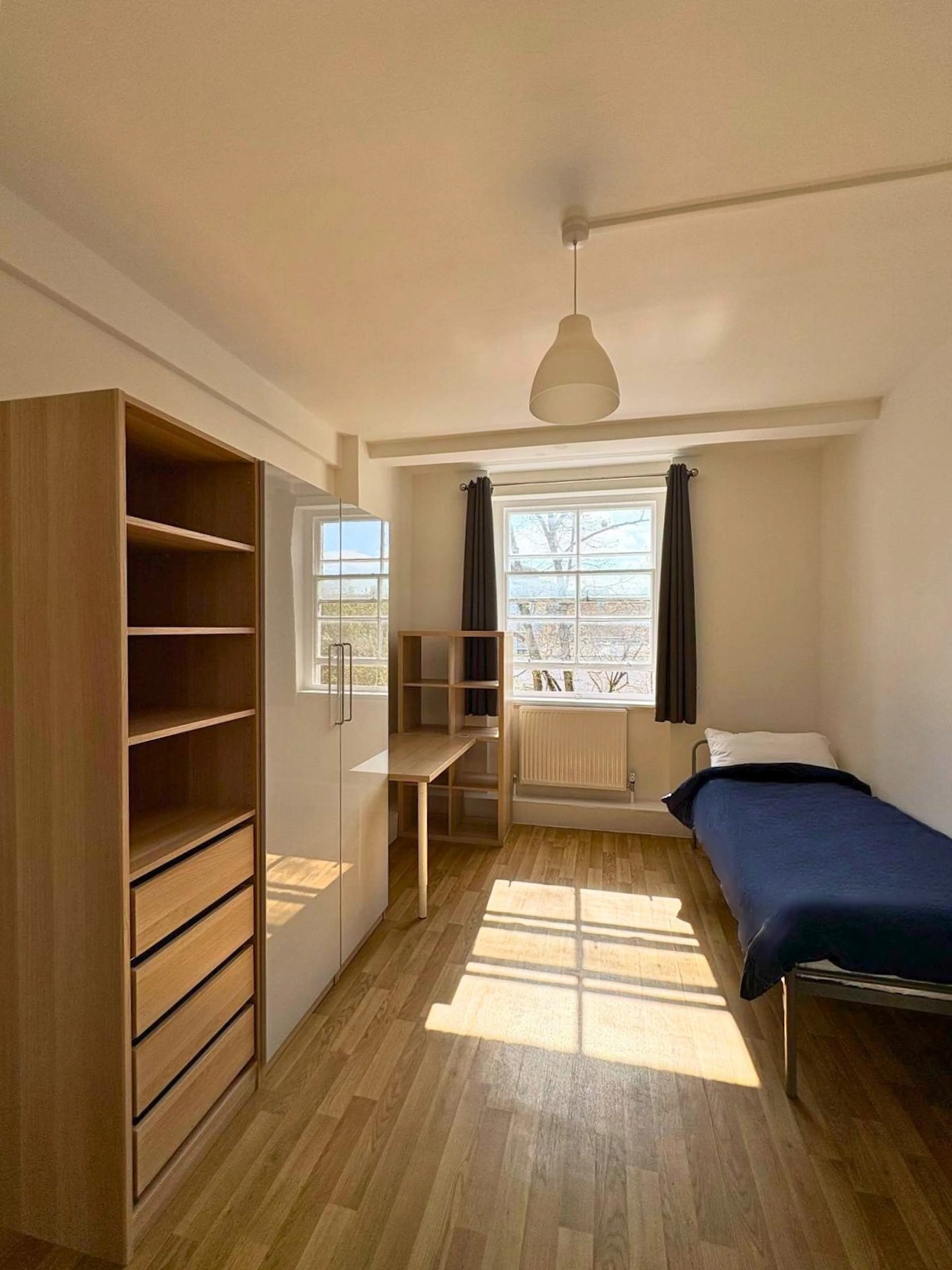 Large Single Premium Room ROOM 1