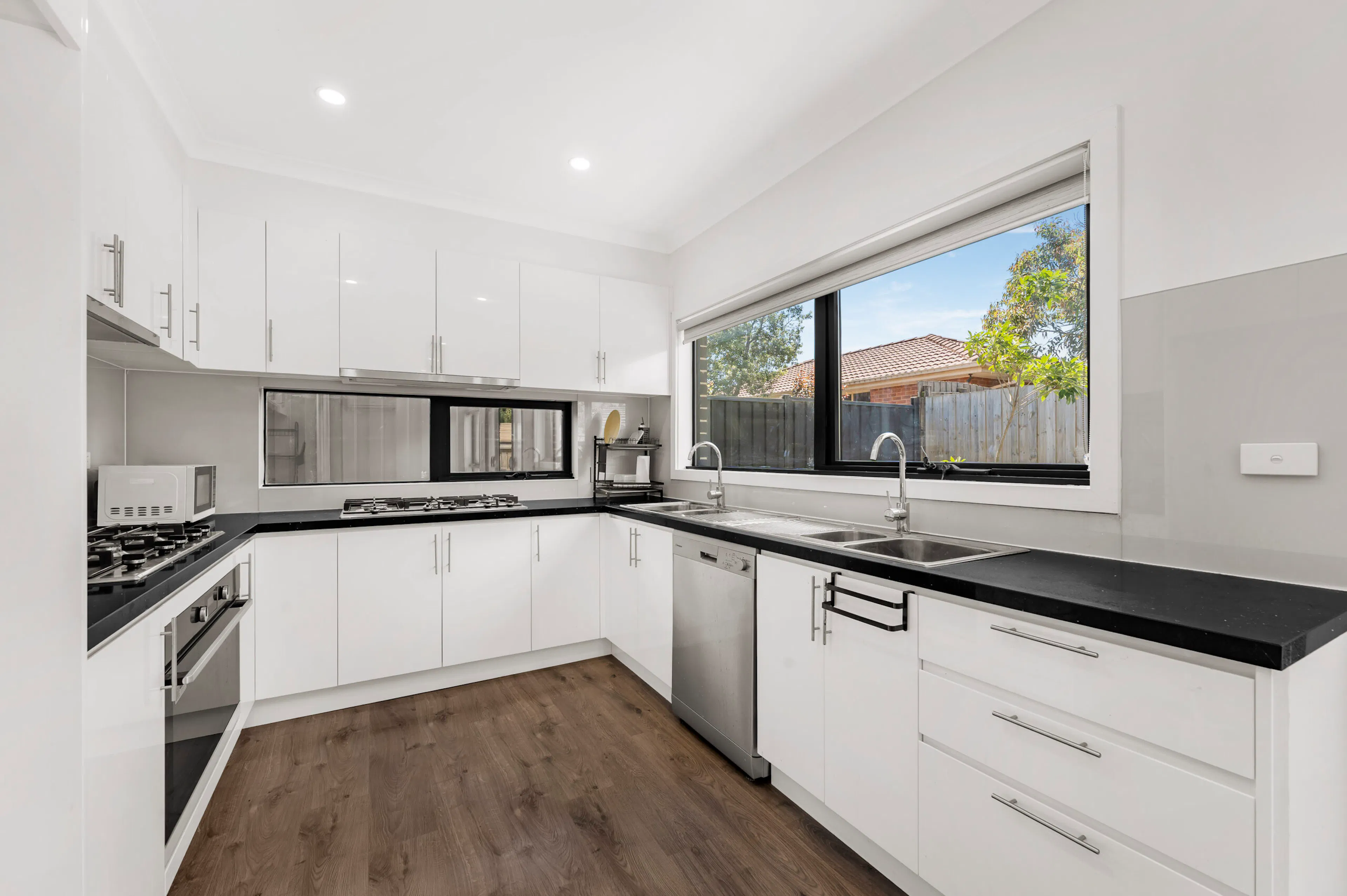 Single Room Ensuite KITCHEN 1