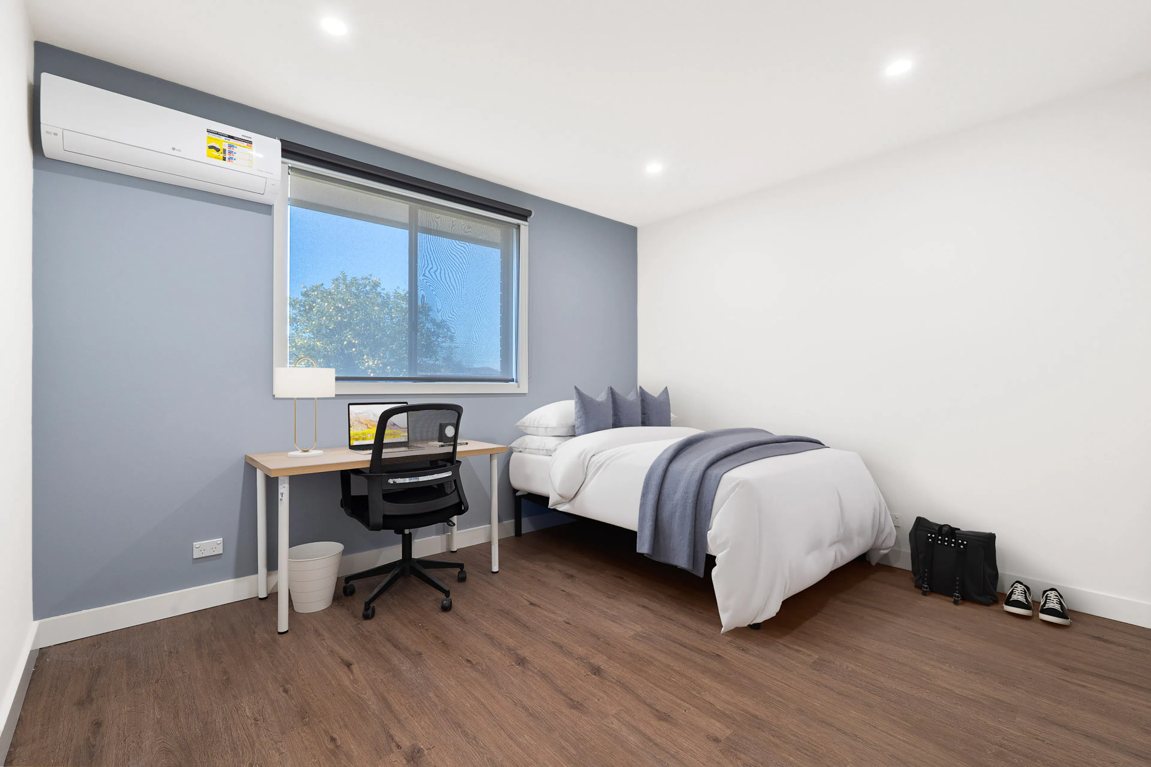 Single Ensuite Room ROOM 1
