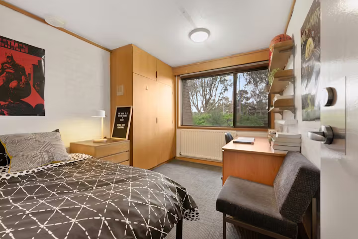 unilodge-la-trobe-university-chisholm-college-melbourne-Single Room - Chisholm-1