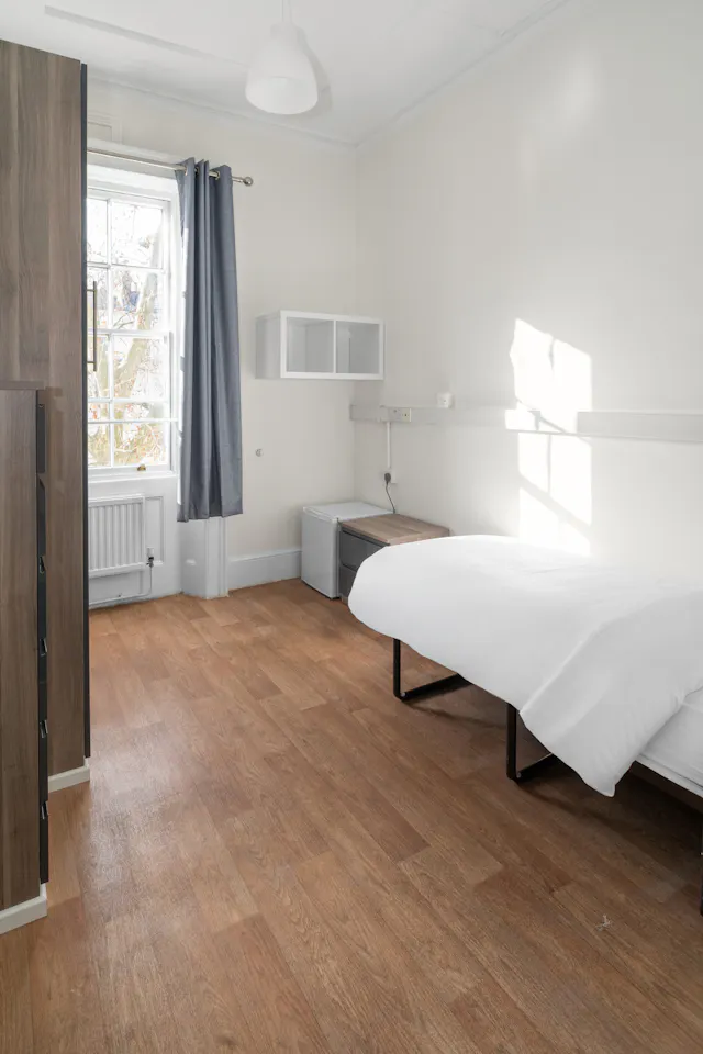 Single Room room image 1