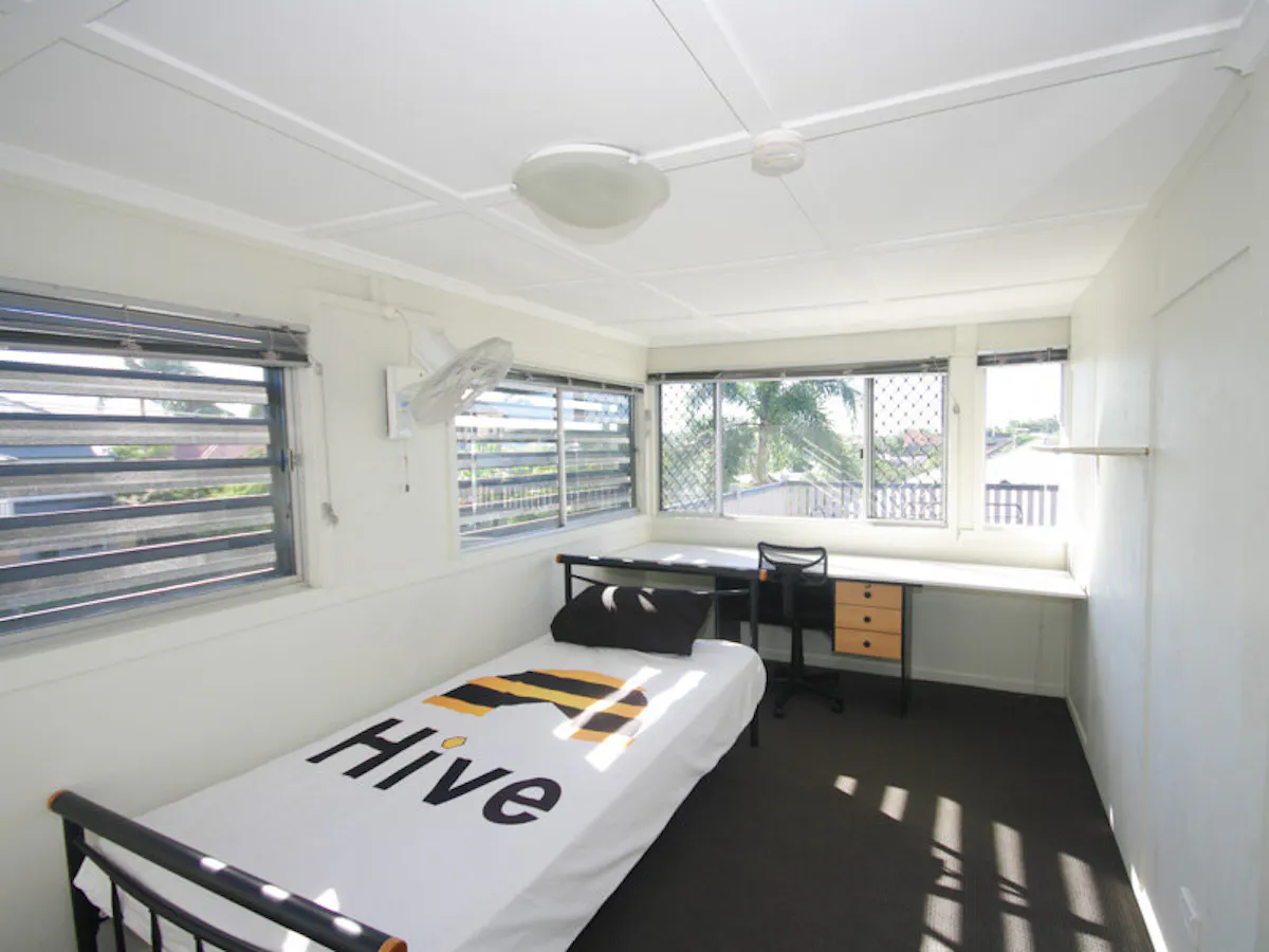Single Room ROOM
