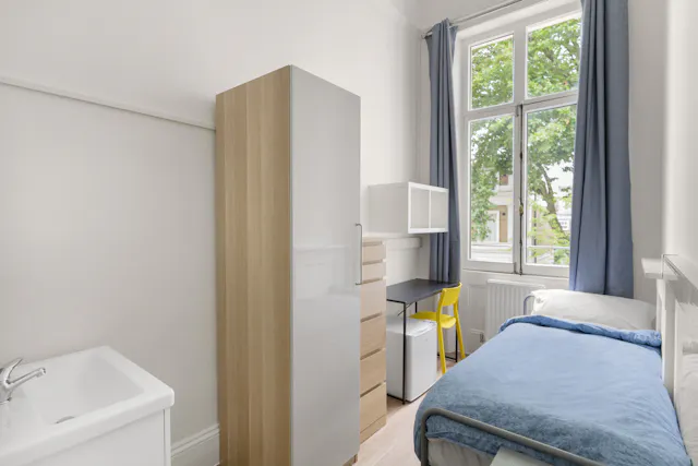 Single Room room image 1