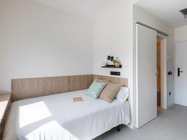 Single Smart + room image 1