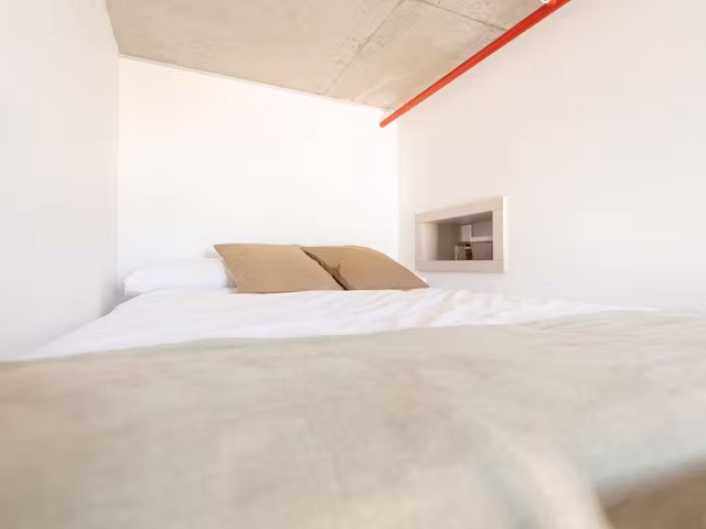 cartuja-seville-Single Basic With Kitchen-1
