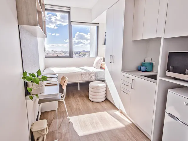 Single En-Suite room image 1