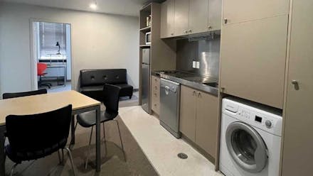 UniLodge - Stafford House - Single room (in 2 or 3 bedroom apartment)