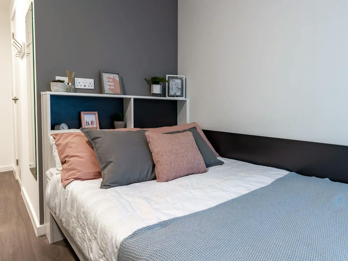Skyline Bronze Premium En Suite