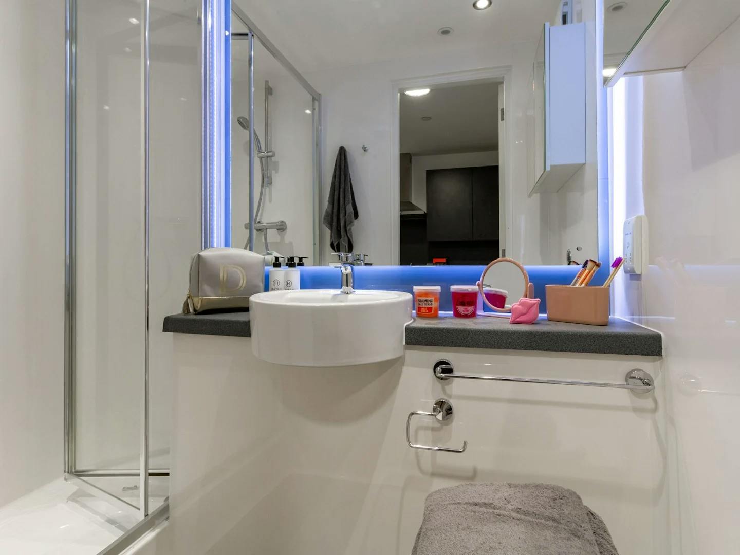 Skyline Bronze Premium En Suite