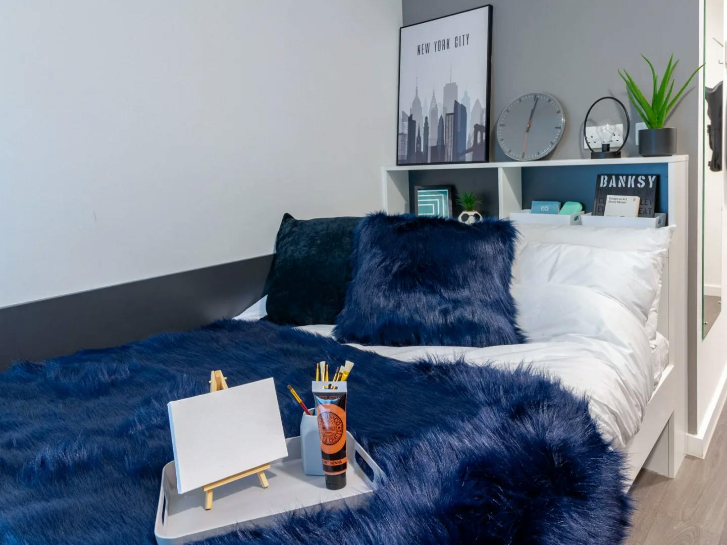 Skyline Silver En Suite