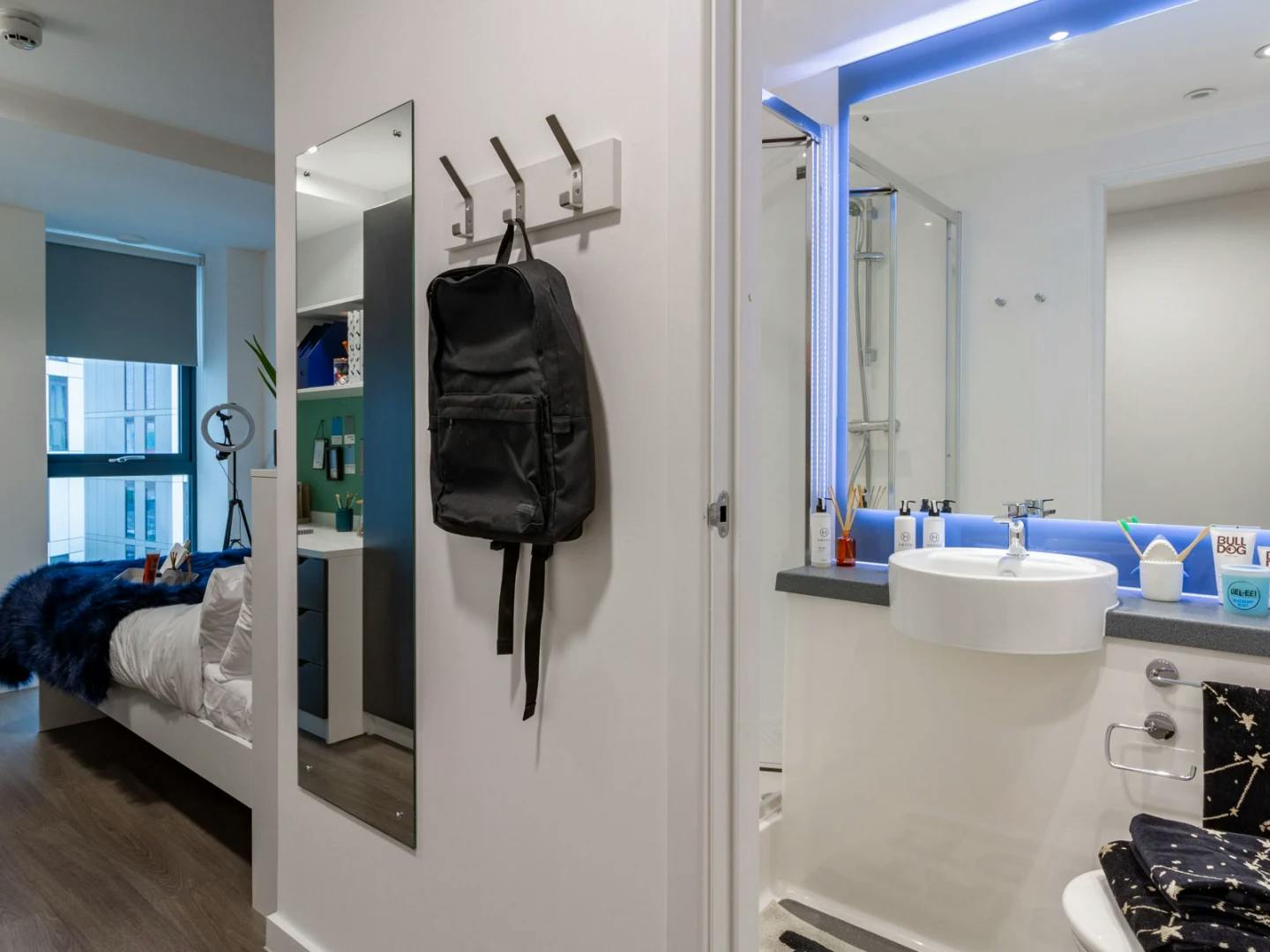 Skyline Silver En Suite