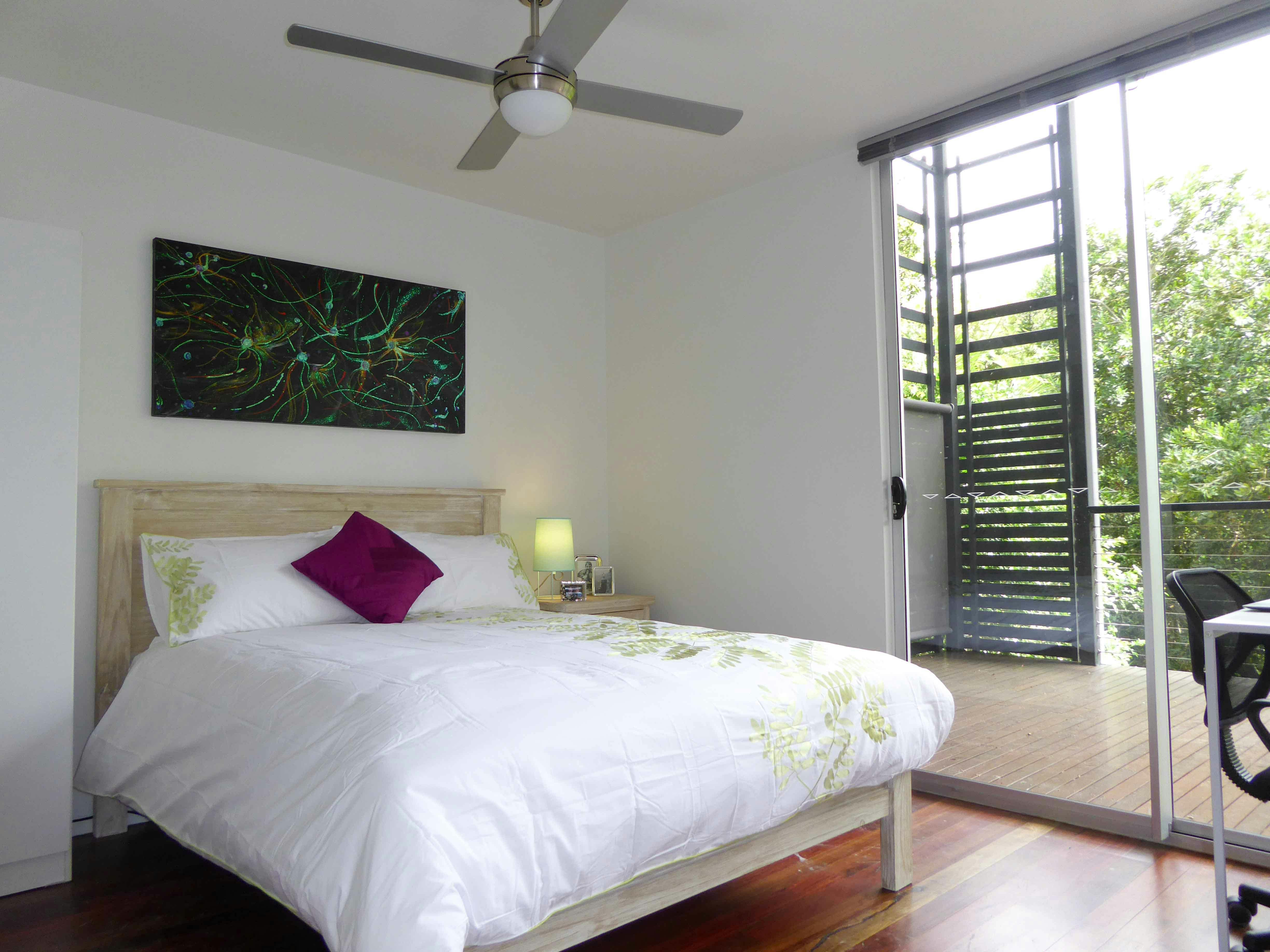 30-tait-st-kelvin-grove-brisbane-Sleek Ensuite Room